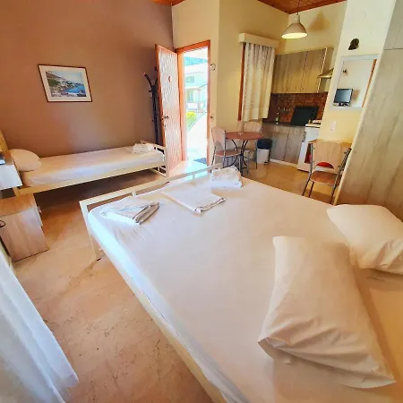 Alexaria Holidays Aparthotel Frinion