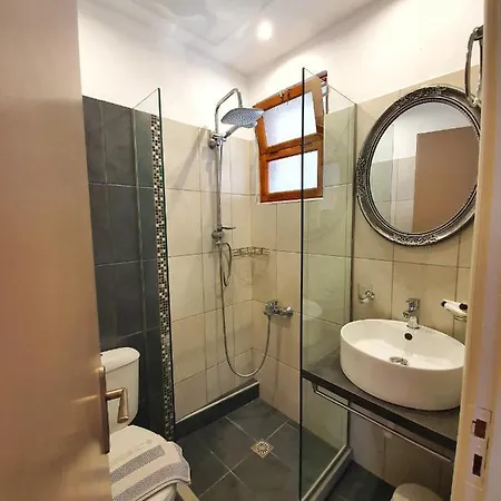 Alexaria Holidays Aparthotel Frinion