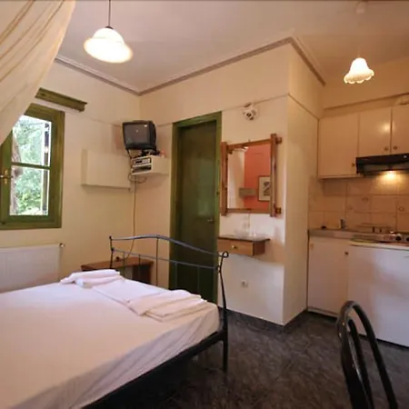 Alexaria Holidays Aparthotel Frinion