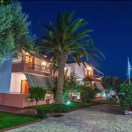 Alexaria Holidays Homes 아파트호텔 Frínion