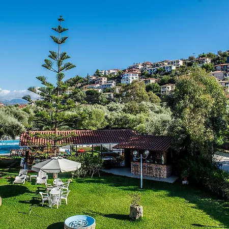 Alexaria Holidays Aparthotel 3*