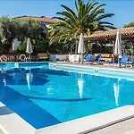 Alexaria Holidays Homes Lägenhetshotell Frínion