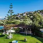Alexaria Holidays Homes 3*
