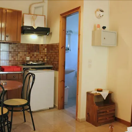 Alexaria Holidays Ξενοδοχείο με διαμερίσματα Φρύνι