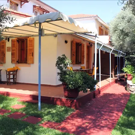 Alexaria Holidays Frínion