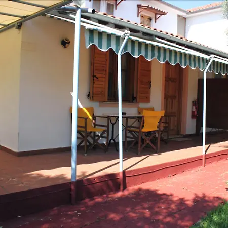 Alexaria Holidays Hotel apartamentowy Frínion