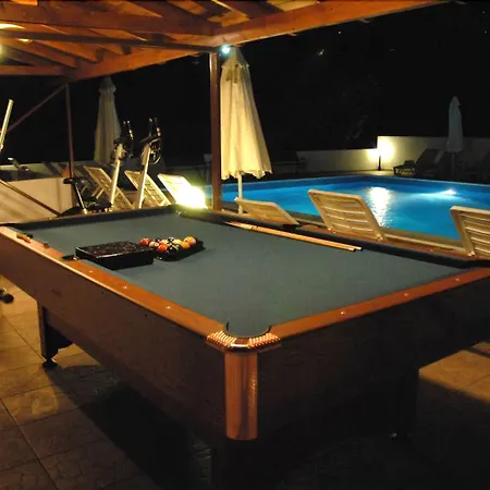 Alexaria Holidays 4* Frínion