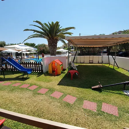 Alexaria Holidays Homes 3*