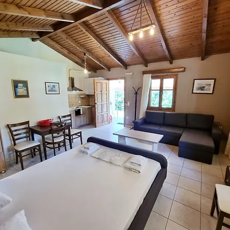 Ξενοδοχείο με διαμερίσματα Alexaria Holidays Φρύνι