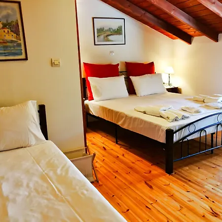 Alexaria Holidays Homes 3* Frínion