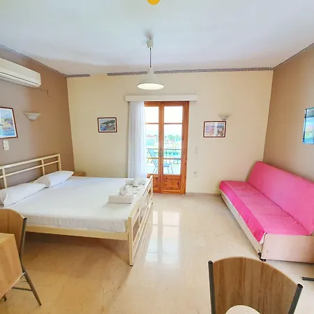 Alexaria Holidays Ξενοδοχείο με διαμερίσματα 4*