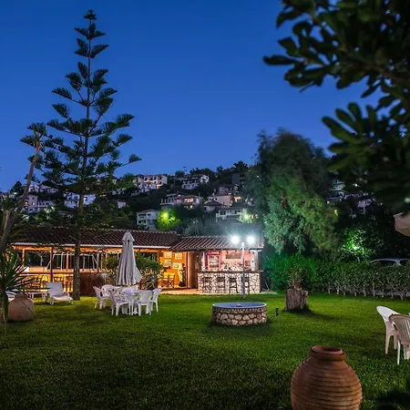 Alexaria Holidays Frínion