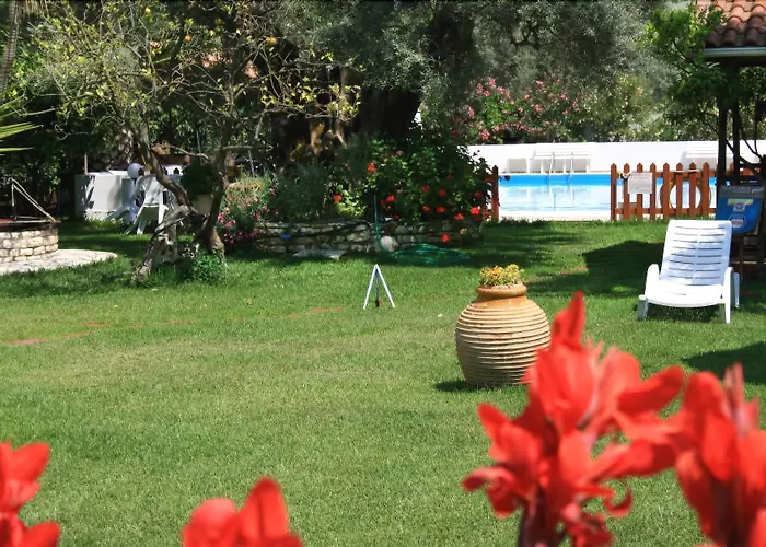 Alexaria Holidays Homes Frinion